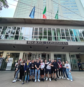 Scopri di più sull'articolo VISITA AL PALAZZO DELLA REGIONE